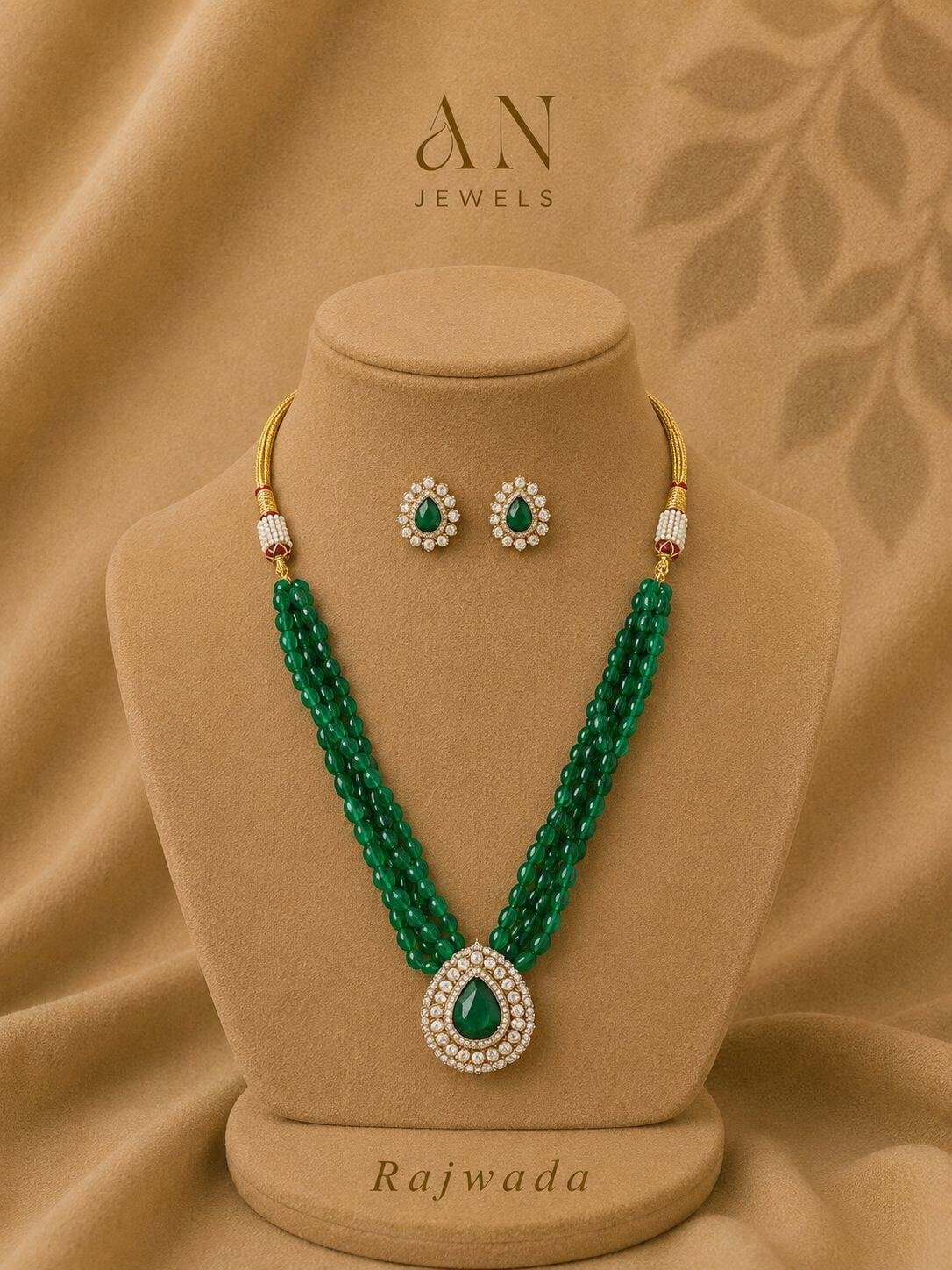 Emerald Dew Necklace & Earrings