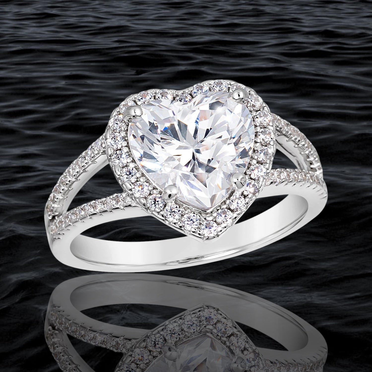 Eternal Heart Diamond Halo Ring