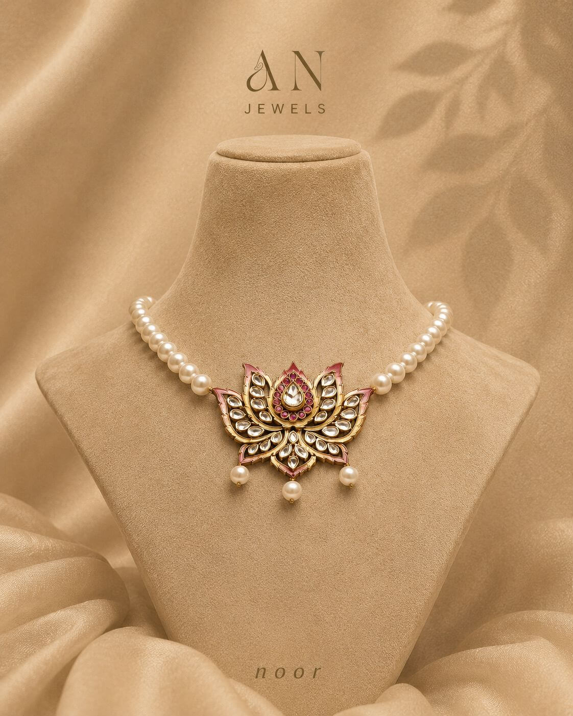 Lotus Radiance Parure