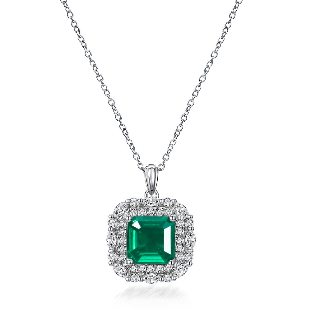 Perisian Glamour Emerald Pendant