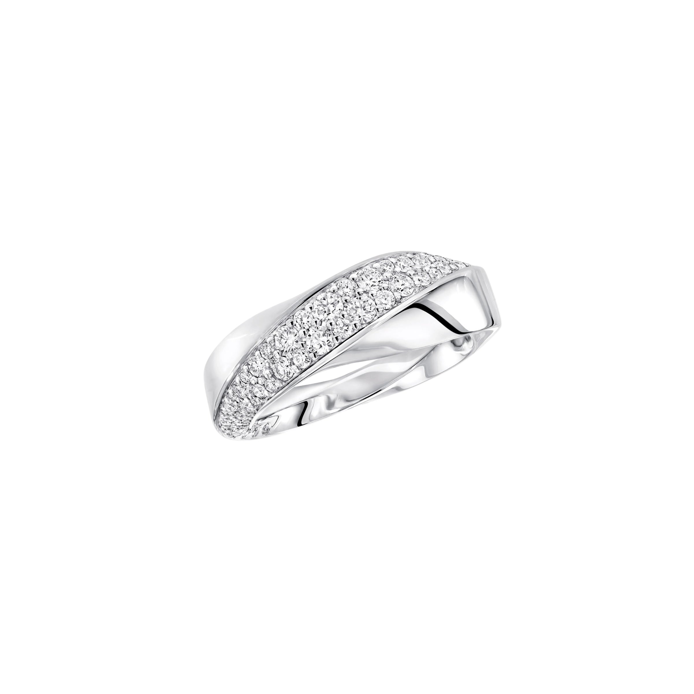 Twisted Pave Diamond Ring