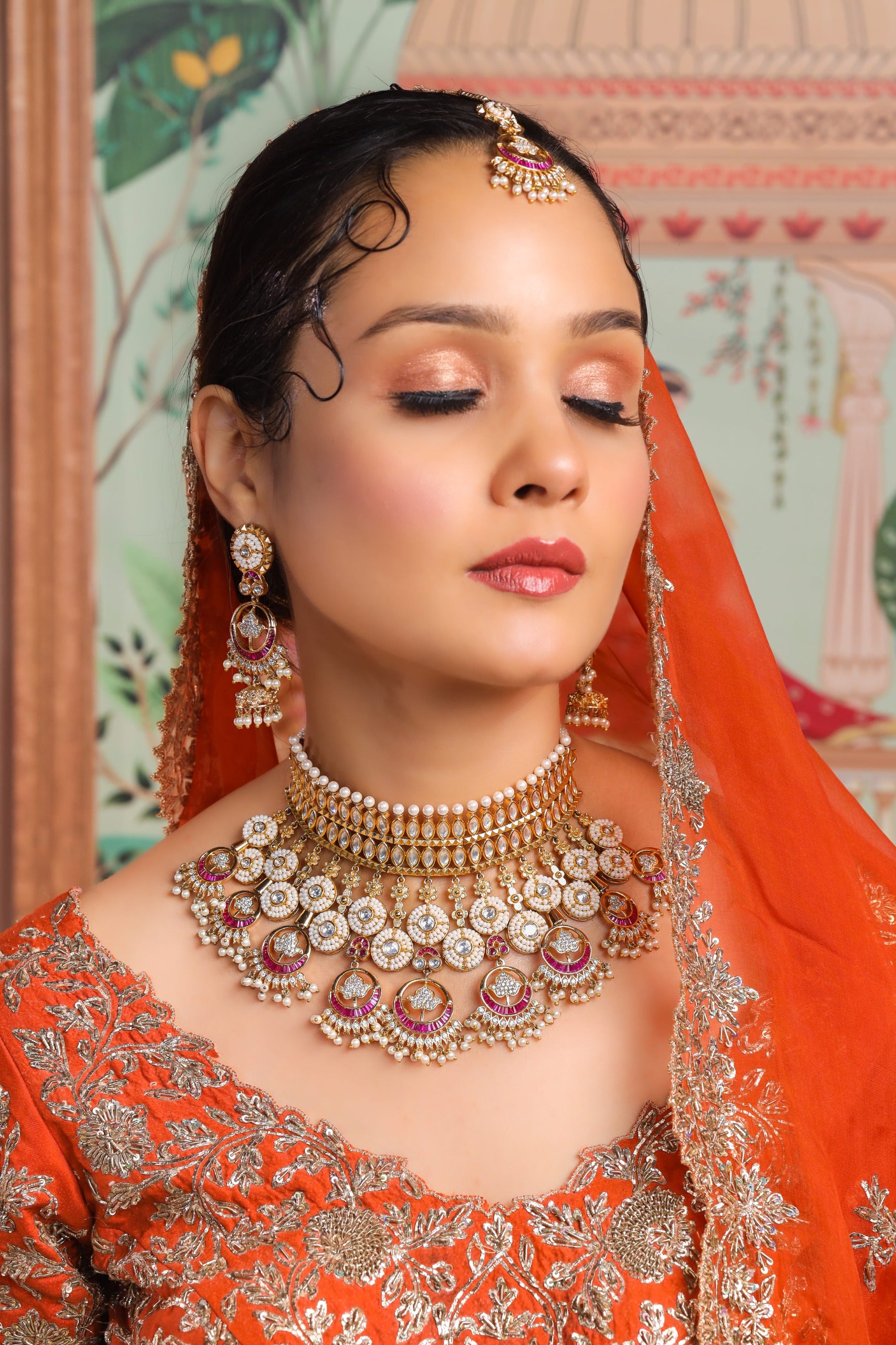 Crown Monarch Choker & Earrings